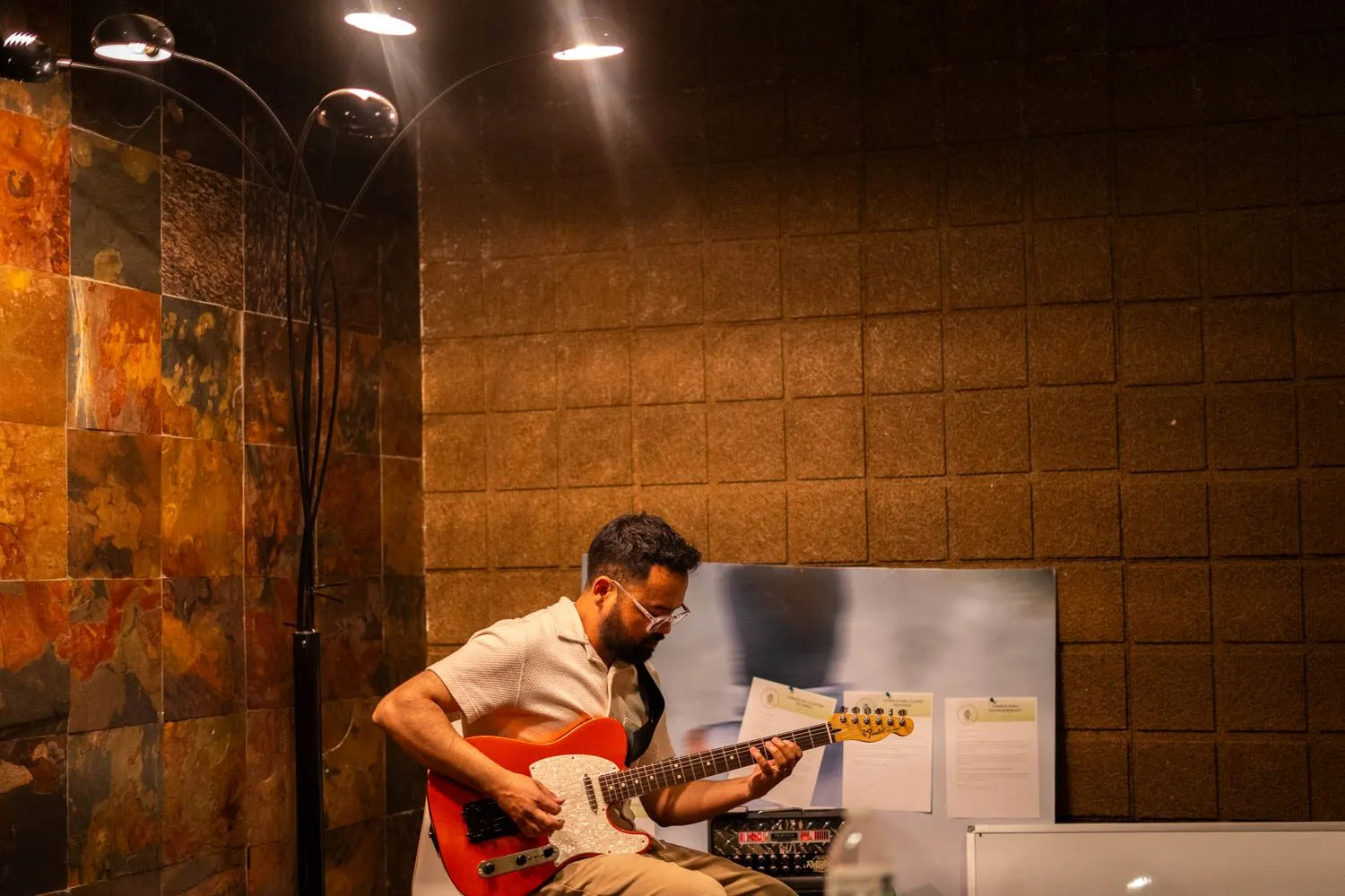 Guitarist, portraits photography in El Paso, TX by André Valenzuela (6 of 8)